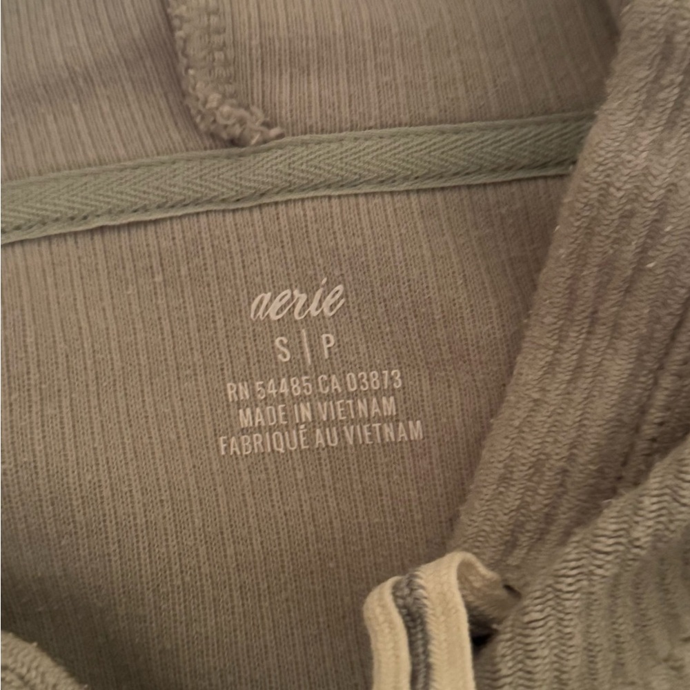 Aerie Olive Ribbed Cropped Hoodie - Picture 2 of 2